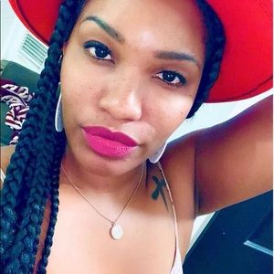 Meet your Posher, Ashauna